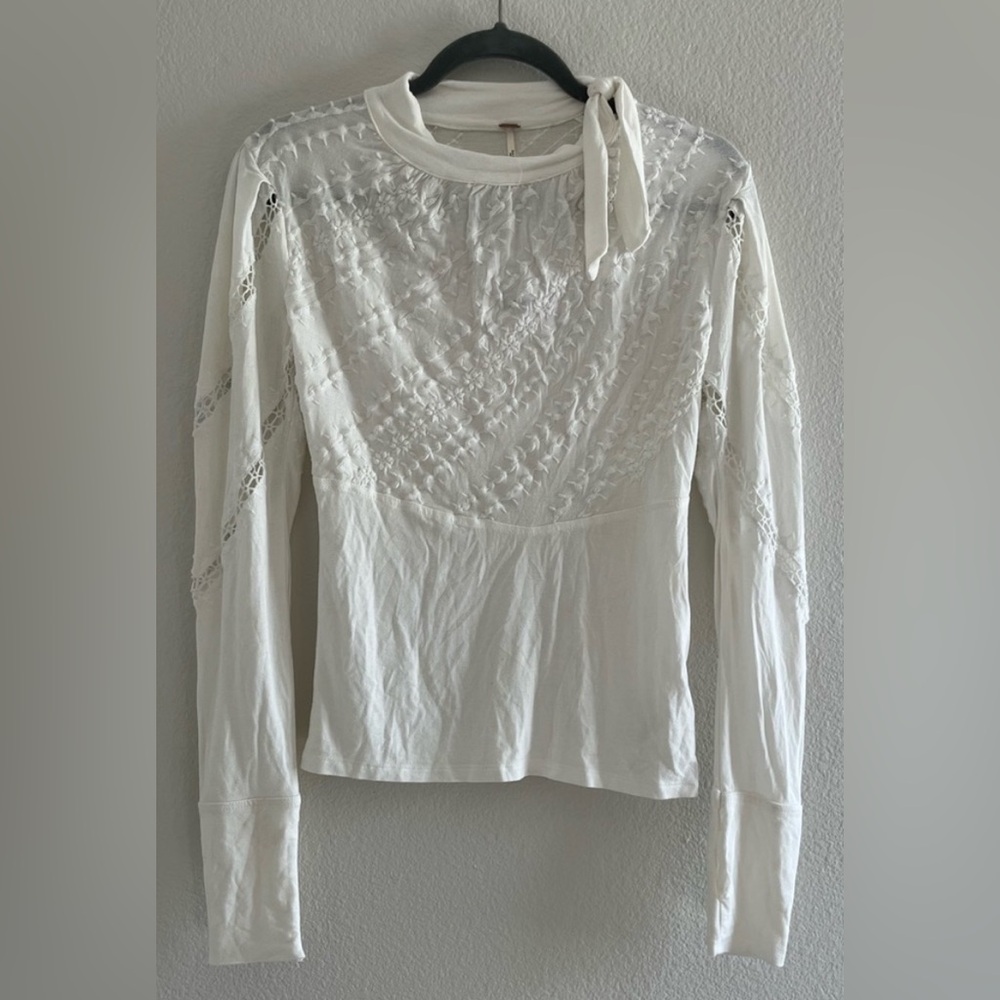 Free People Victoria embroidered crochet long sleeve top, white, women’s XS. - Picture 2 of 7